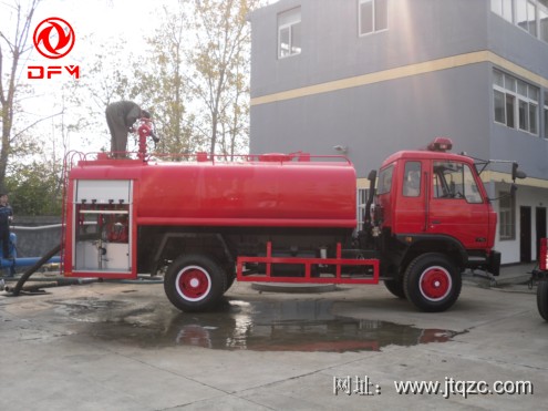 東風(fēng)153消防灑水車(chē)（側(cè)面）