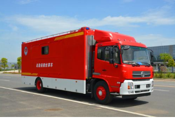 使用違章電器致宿舍著火，消防車(chē)速來(lái)救援